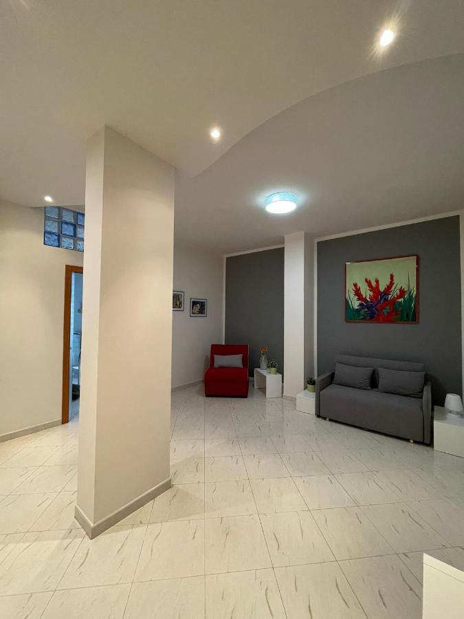 Comfort Apartment And Terrace Nel Cuore Di Bari Dış mekan fotoğraf